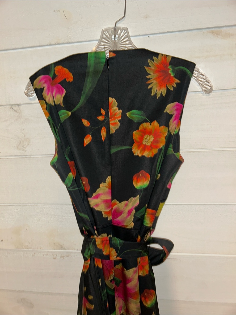 NATORI Floral Tie-Waist Midi Dress - Picture 5 of 8